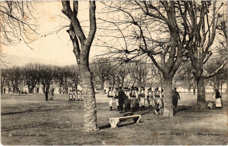 Carte postale ancienne Militaire - Rumilly - La Place d'Armes à Rumilly