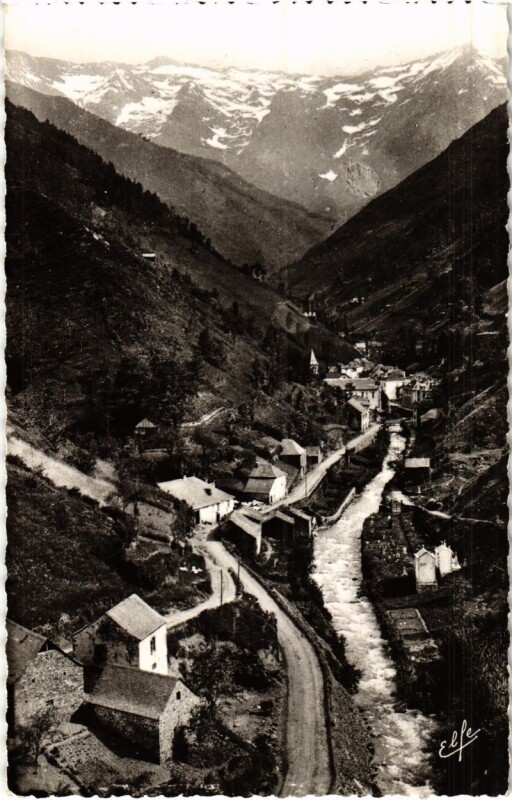 Carte postale ancienne Cuflens- vue generale France