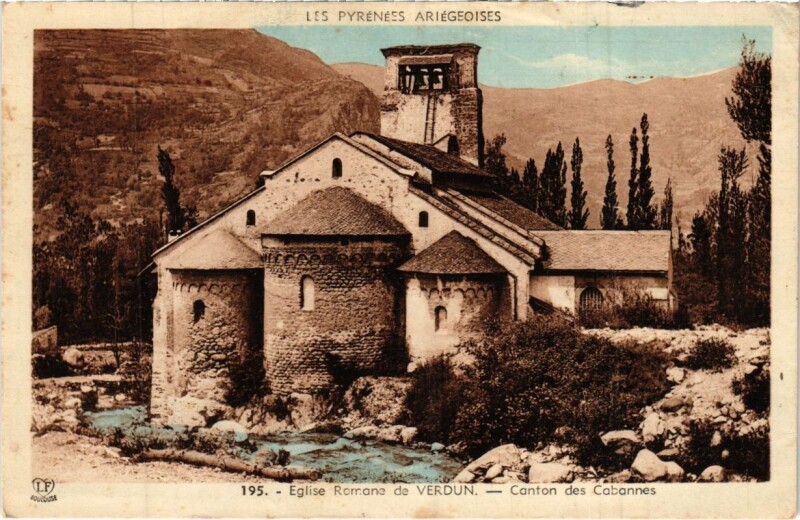 Carte postale ancienne Eglise Romane de Verdun France à Verdun