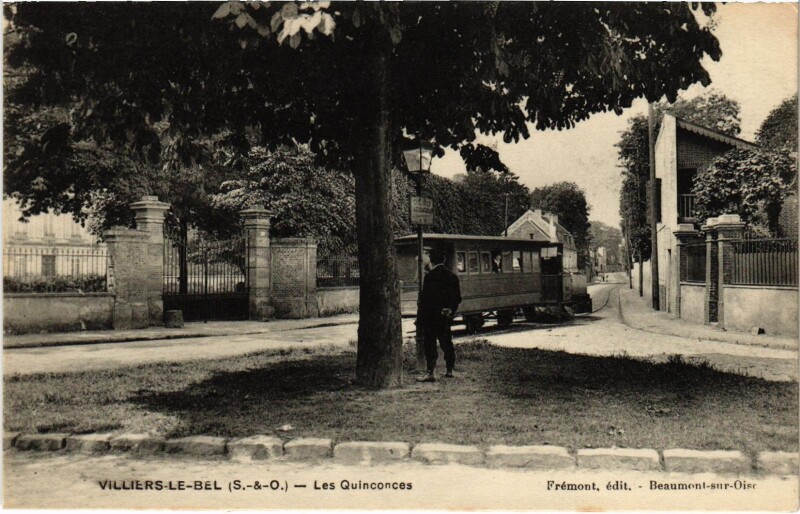 Carte postale ancienne Villiers-le-Bel Les Quinconces Tram Vapeur à Villiers-le-Bel