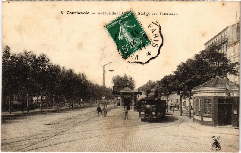 Carte postale ancienne Courbevoie Avenue de la Defense Tram Vapeur à Courbevoie