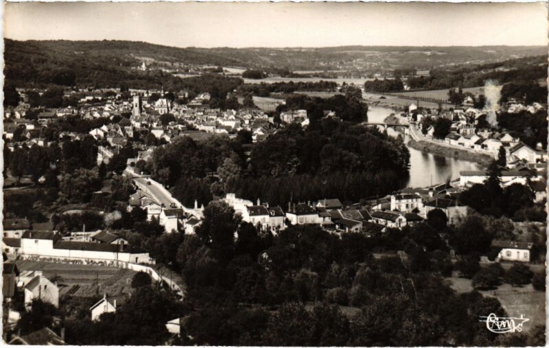 Carte postale ancienne La Ferte sous Jouarre vue generale à Jouarre
