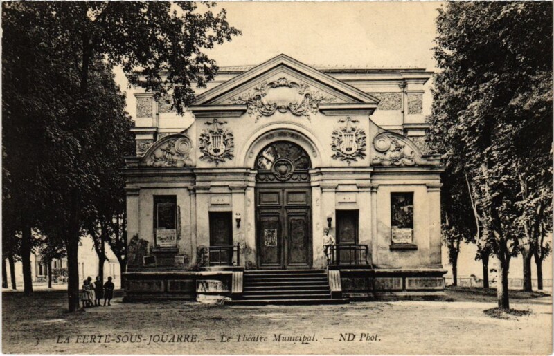 Carte postale ancienne La Ferte sous Jouarre Theatre Municipal à Jouarre