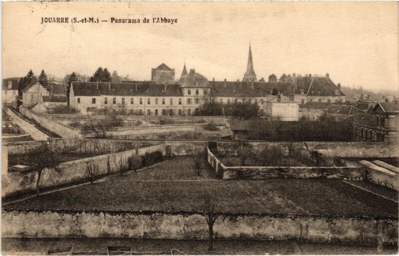 Carte postale ancienne La Ferte sous Jouarre Panorama de l'Abbaye à Jouarre