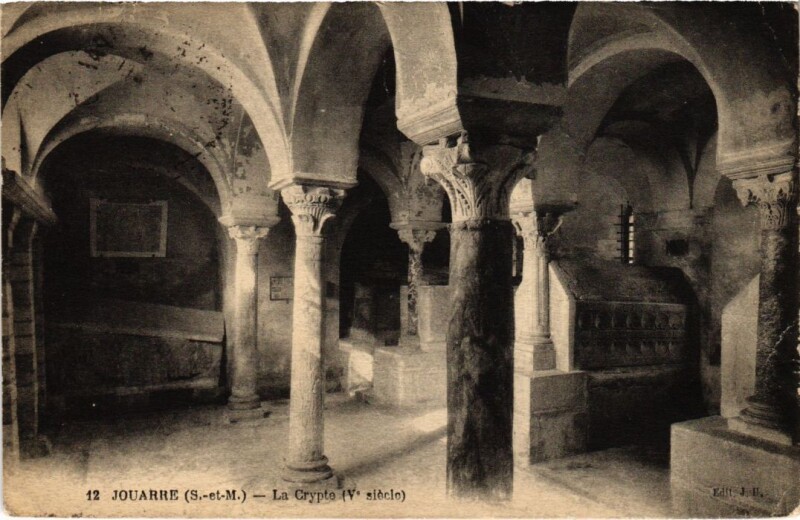 Carte postale ancienne La Ferte sous Jouarre La Crypte à Jouarre