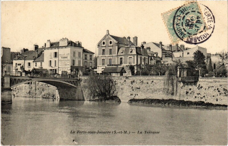 Carte postale ancienne La Ferte sous Jouarre La Terrasse à Jouarre