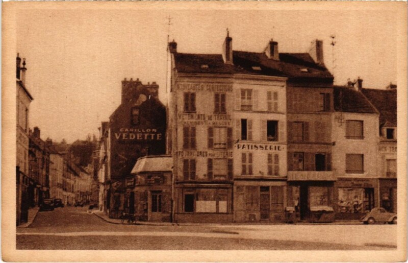 Carte postale ancienne La Ferte sous Jouarre Place et la Rue de la Gare à Jouarre