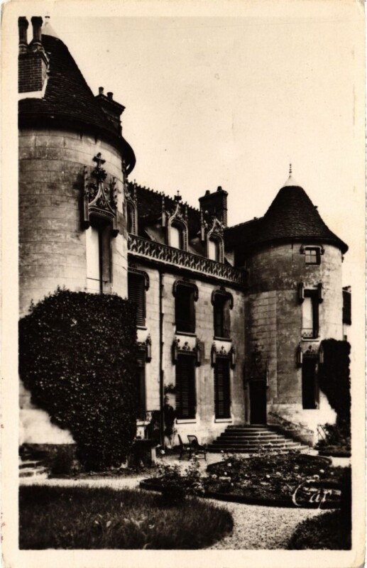 Carte postale ancienne Coulommiers Le Manoir feodal à Coulommiers