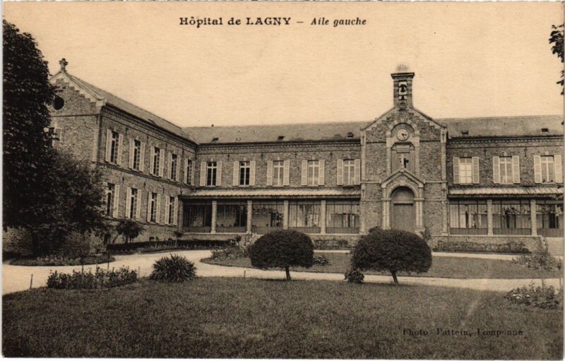 Carte postale ancienne Lagny Allee gauche
