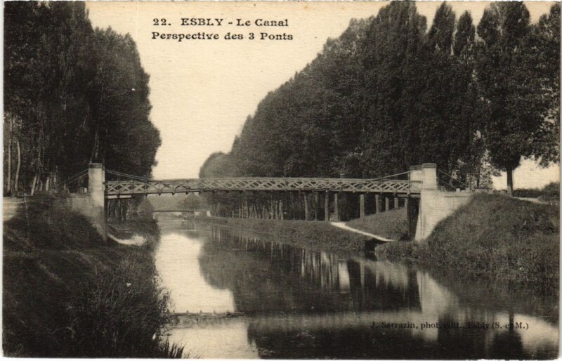 Carte postale ancienne Esbly Le Canal Perspective des trois Ponts à Esbly