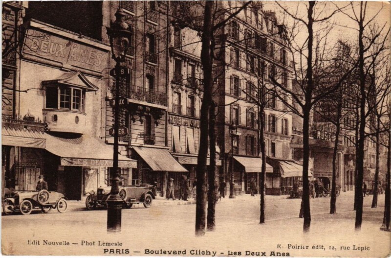 Carte postale ancienne Boulevard Clichy - Les Deux Anes à Paris 18e