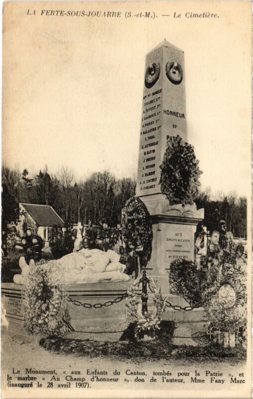 Carte postale ancienne La Ferte sous Jouarre Le Cimetiere à Jouarre
