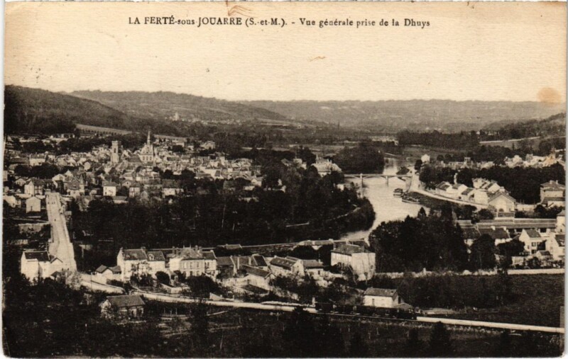 Carte postale ancienne La Ferte sous Jouarre vue generale à Jouarre
