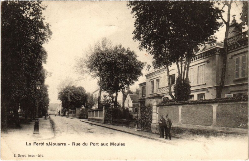 Carte postale ancienne La Ferte sous Jouarre Rue du Port aux Meules à Jouarre
