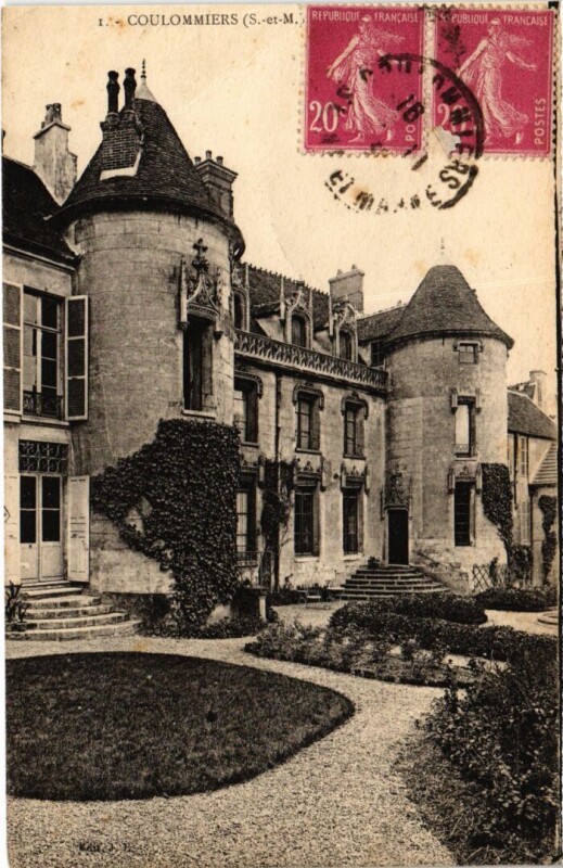 Carte postale ancienne Coulommiers Le Manoir feodal à Coulommiers