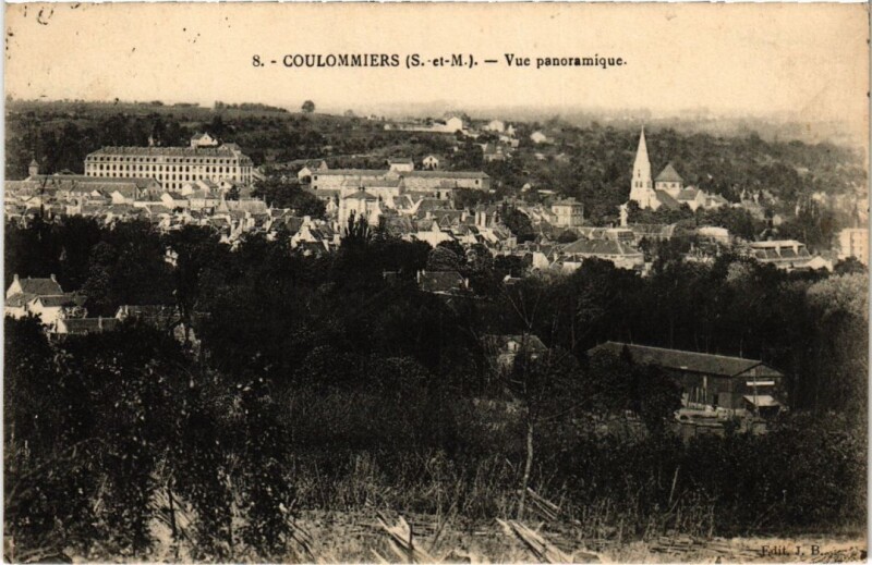 Carte postale ancienne Coulommiers vue panoramique à Coulommiers