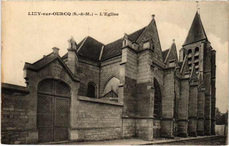 Carte postale ancienne Lizy sur Ourcq Eglise à Lizy-sur-Ourcq