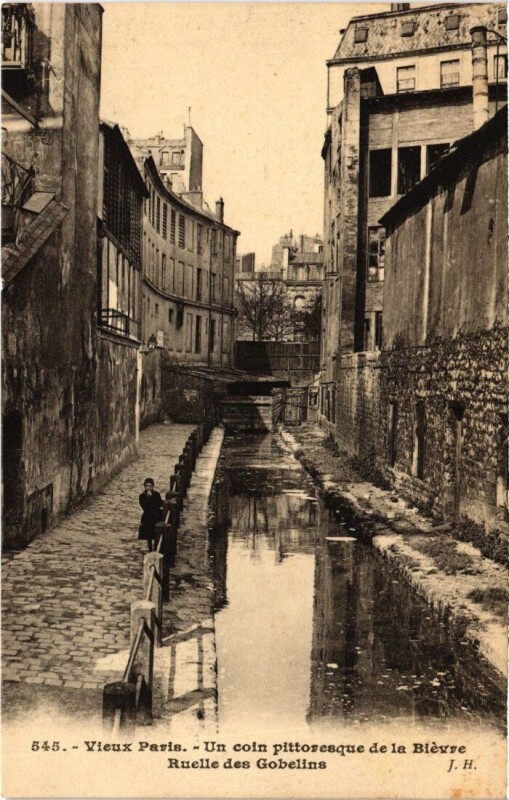 Carte postale ancienne Paris 13e Ruelle des Gobelins La Bievre à Paris 13e