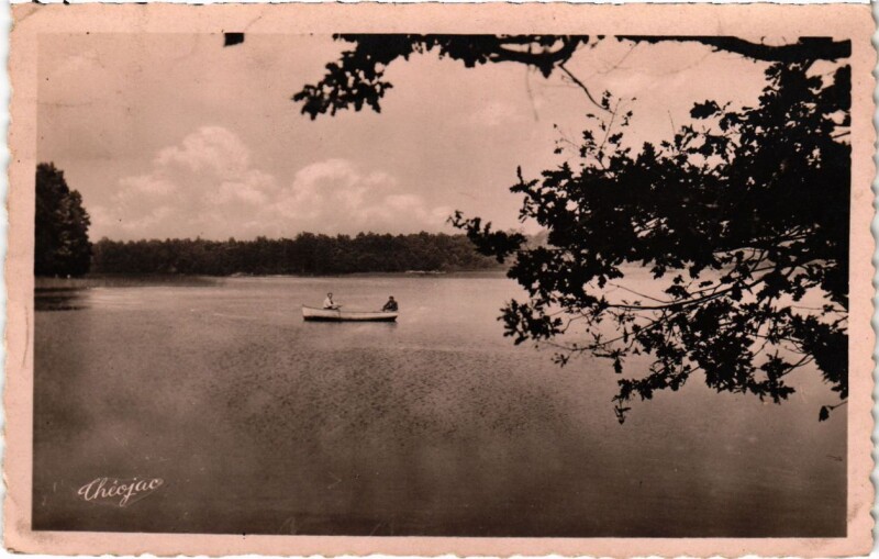 Carte postale ancienne Environs de Piegut Le Grand Etang