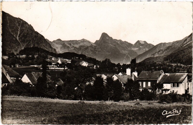 Carte postale ancienne Chauffayer - Vue sur le Pic d'Olan