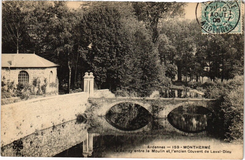 Carte postale ancienne Ardennes - Monthermé - La Semoy entre le Moulin à Monthermé