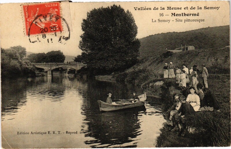 Carte postale ancienne Monthermé - La Semoy - Site pittoresque à Monthermé
