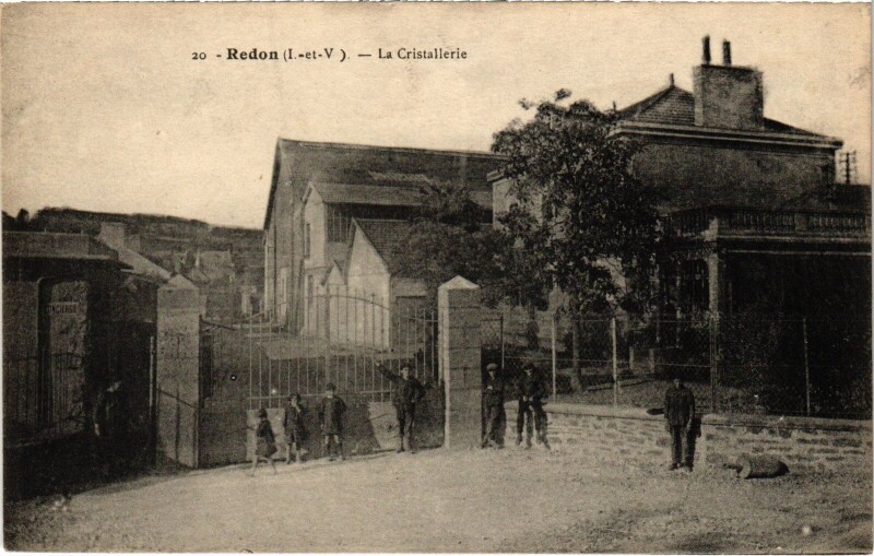 Carte postale ancienne Redon - La Cristallerie à Redon