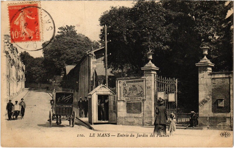 Carte postale ancienne Le Mans - Entrée du Jardin des Plantes au Mans