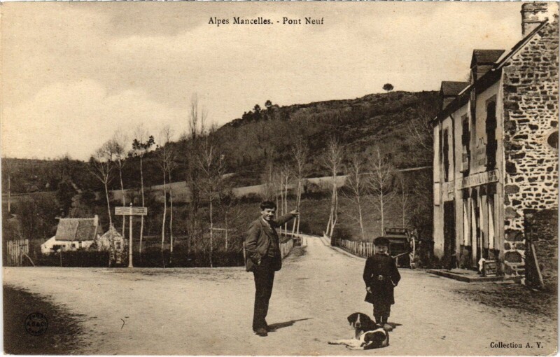 Carte postale ancienne Alpes Mancelles - Pont Neuf