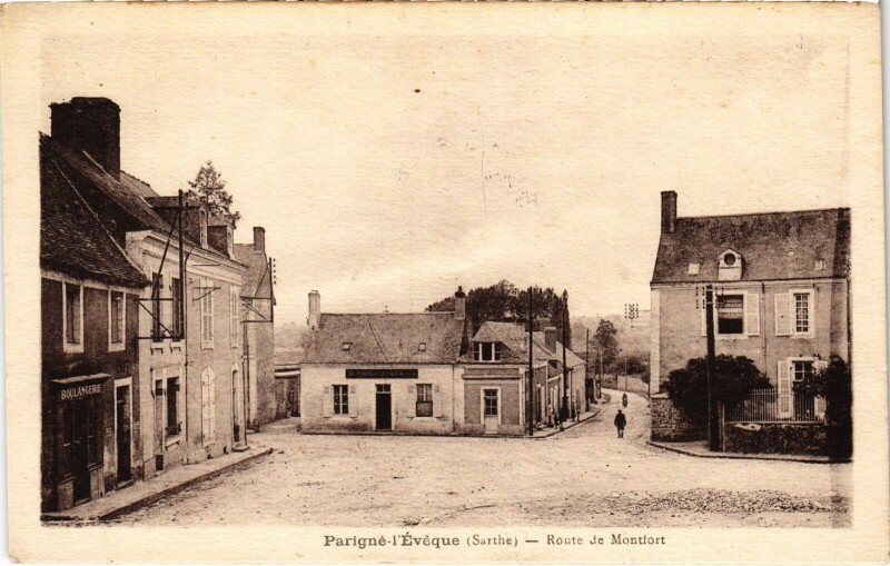 Carte postale ancienne Parigné-l'Evéque - Route de Montfort à Parigné-l'Évêque