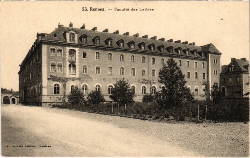 Carte postale ancienne Rennes - Faculté des Lettres à Rennes