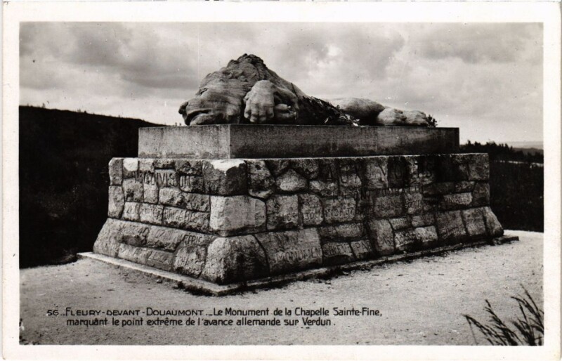 Carte postale ancienne Douaumont - Fleury-Devant-Douaumont - Le Monument à Fleury-devant-Douaumont