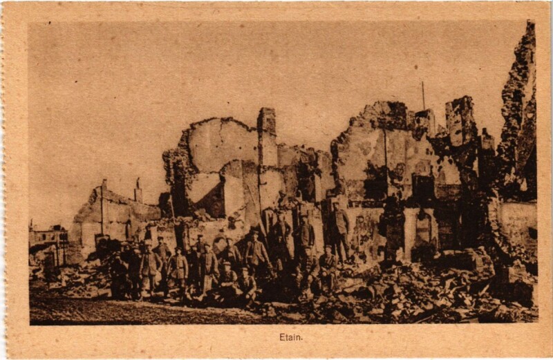 Carte postale ancienne Etain - Town Scene - Ruines à Étain