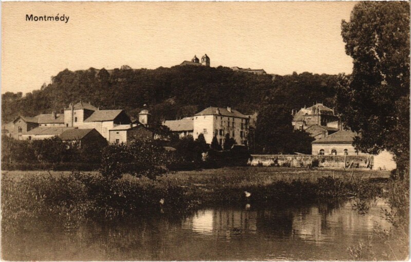 Carte postale ancienne Montmedy - Vue - View à Montmédy