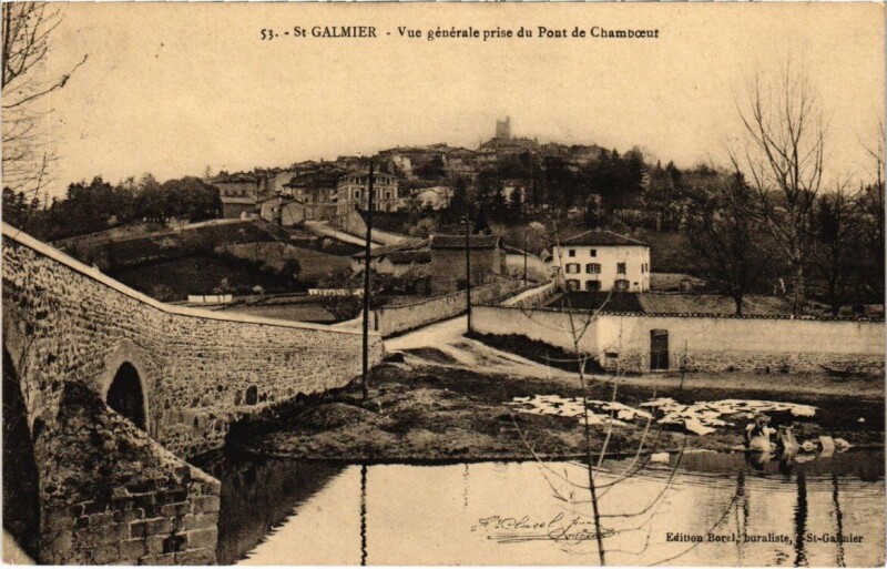Carte postale ancienne Saint-Galmier - Vue générale prise du Pont de Chamboeut à Saint-Galmier