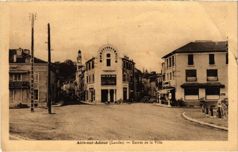 Carte postale ancienne Aire-sur-l'Adour - Entrée de la Ville à Aire-sur-l'Adour