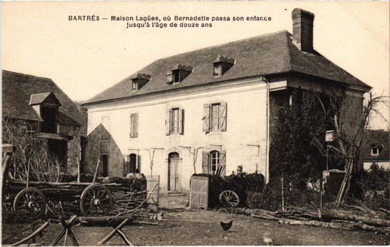 Carte postale ancienne Bartres- Maison Lagues, ou Bernadette passa son enfance