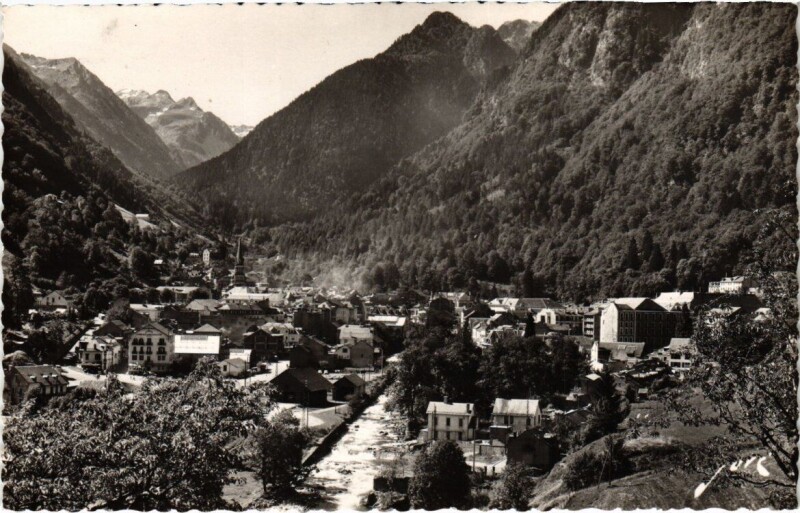 Carte postale ancienne Cauterets - Vue générale à Cauterets