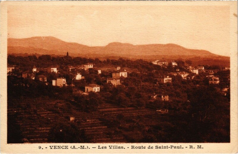 Carte postale ancienne Vence - Les Villas - Route de Saint-Paul à Vence