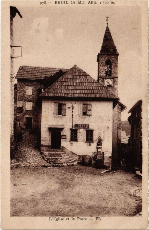Carte postale ancienne Beuil - L'Eglise et la Poste à Beuil