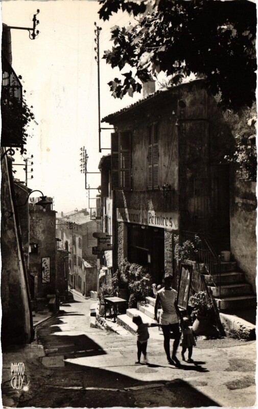 Carte postale ancienne Cagnes-sur-Mer - Montée de la Bourgade à Cagnes-sur-Mer