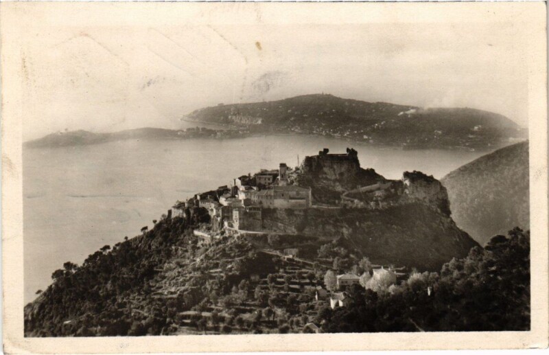 Carte postale ancienne Eze - Le Vieux Village à Èze