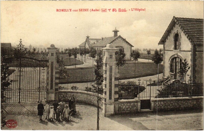 Carte postale ancienne Romilly-sur-Seine - L'Hopital à Romilly-sur-Seine
