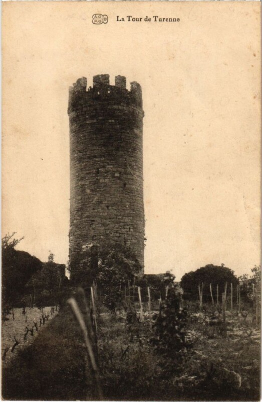 Carte postale ancienne Turenne - La Tour de Turenne à Turenne