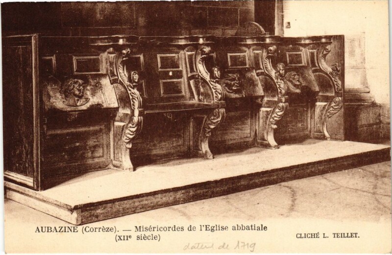 Carte postale ancienne Aubazine - Misericordes de l'Eglise Abbatiale