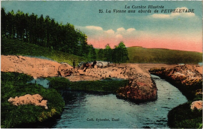 Carte postale ancienne La Vienne aux Abords de Peyrelevade à Peyrelevade