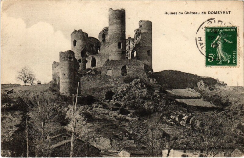 Carte postale ancienne Ruines du Chateau de Domeyrat