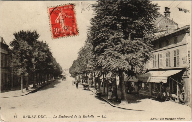 Carte postale ancienne Bar-le-Duc - Le Boulevard de la Rochelle à Bar-le-Duc