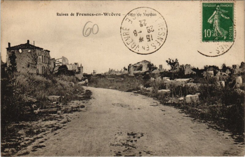 Carte postale ancienne Fresnes-en-woevre - Rue de verdun à Fresnes-en-Woëvre