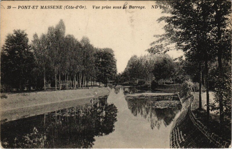 Carte postale ancienne Pont-et-Massene - Vue prise sou le Barrage à Pont-et-Massène